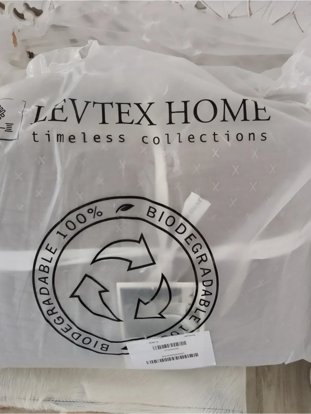 Levtex Home Cross Stitch Reversible Full/Queen Quilt Set - Light Grey